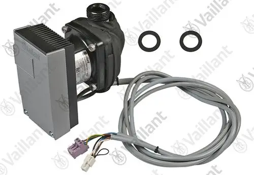 Vaillant Pumpe mit einem Antrieb, mehreren Anschlusskabeln und Dichtungen. Komponenten zur Verwendung im Solekreis-Heizsystem.